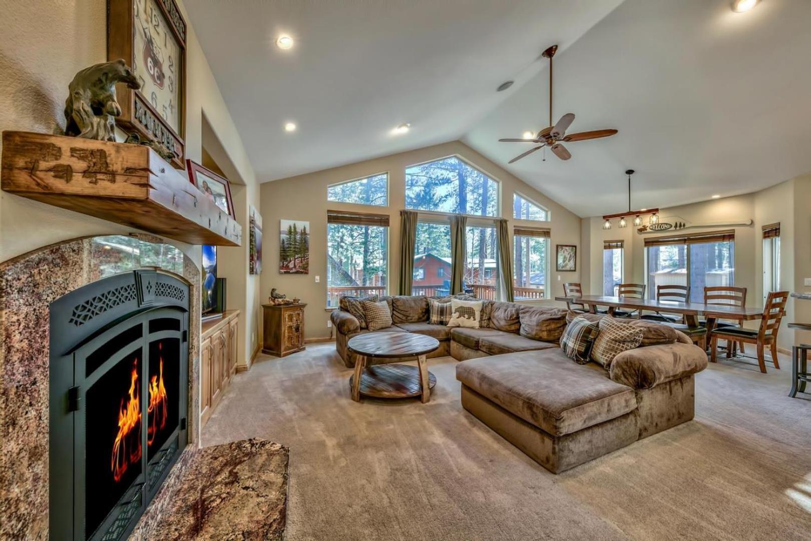 Cubby Bear At Heavenly Tahoe - Pets South Lake Tahoe Exterior photo