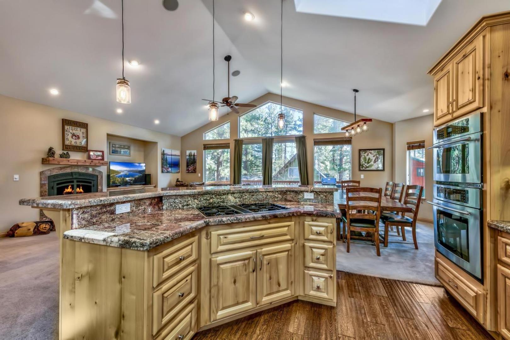 Cubby Bear At Heavenly Tahoe - Pets South Lake Tahoe Exterior photo